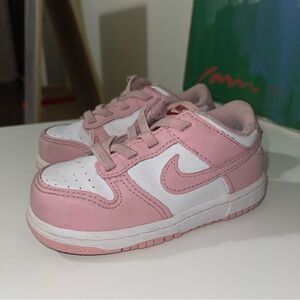 Nike Kids Sneakers in Pink and White